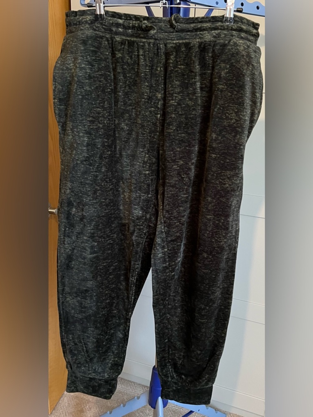 Cuddl Duds Dark Green Men’s Jogger Sweatpants